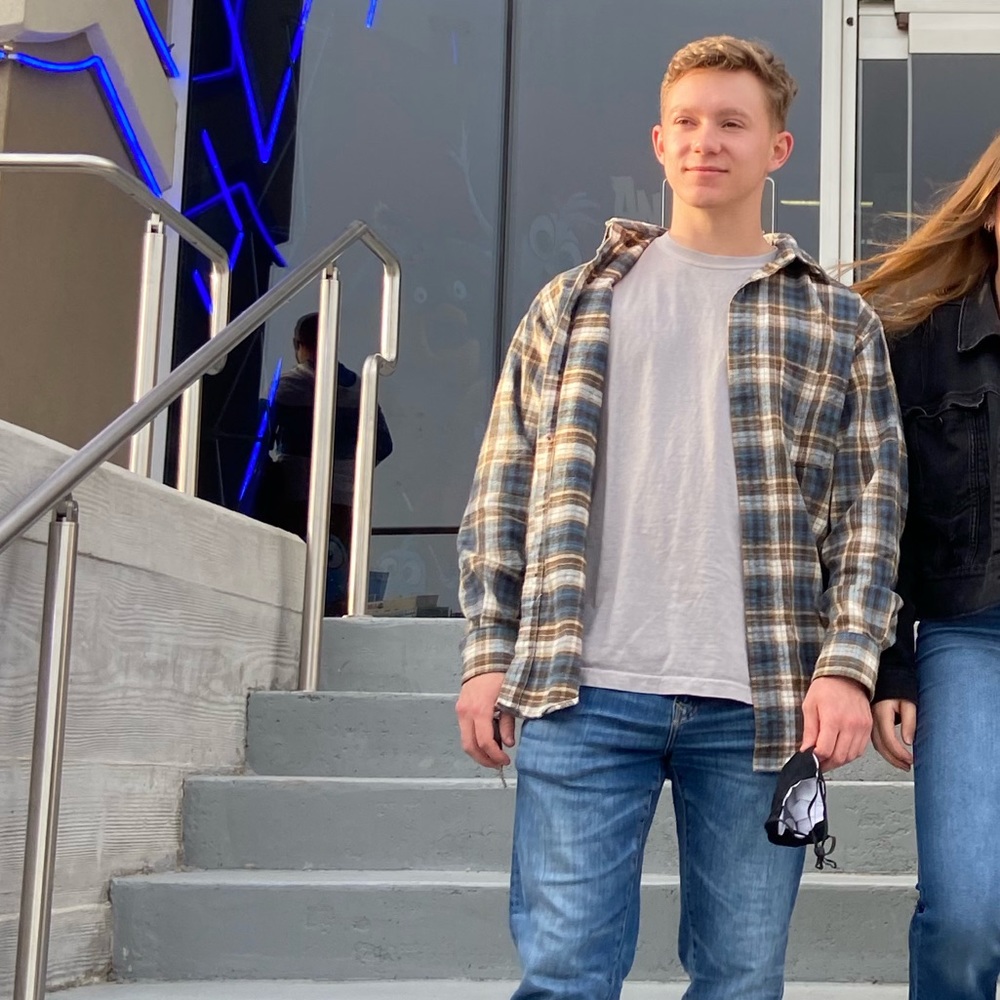 Meet your Posher, Jonathan